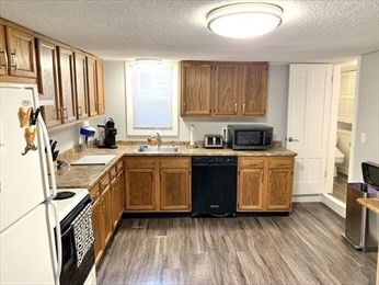 2 bed, 1 bath apartment for rent at 1494 Concord Unit 1, Framingham — photo 3 of 11