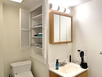 2 bed, 1 bath apartment for rent at 1494 Concord Unit 1, Framingham — photo 4 of 11