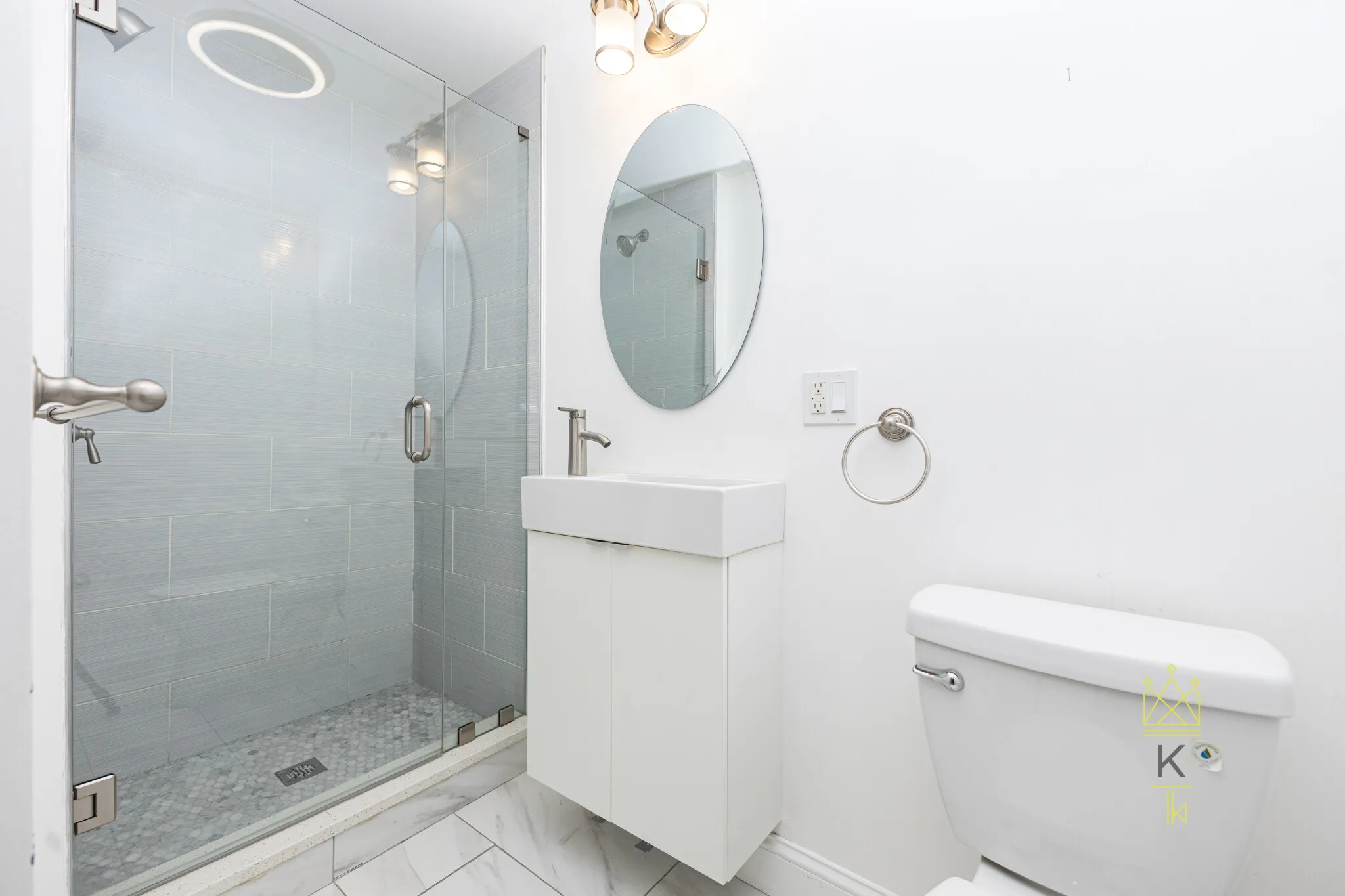 2 bed, 2 bath apartment for rent at 1495 Hyde Park Ave Unit Unit1, Hyde Park — photo 10 of 36