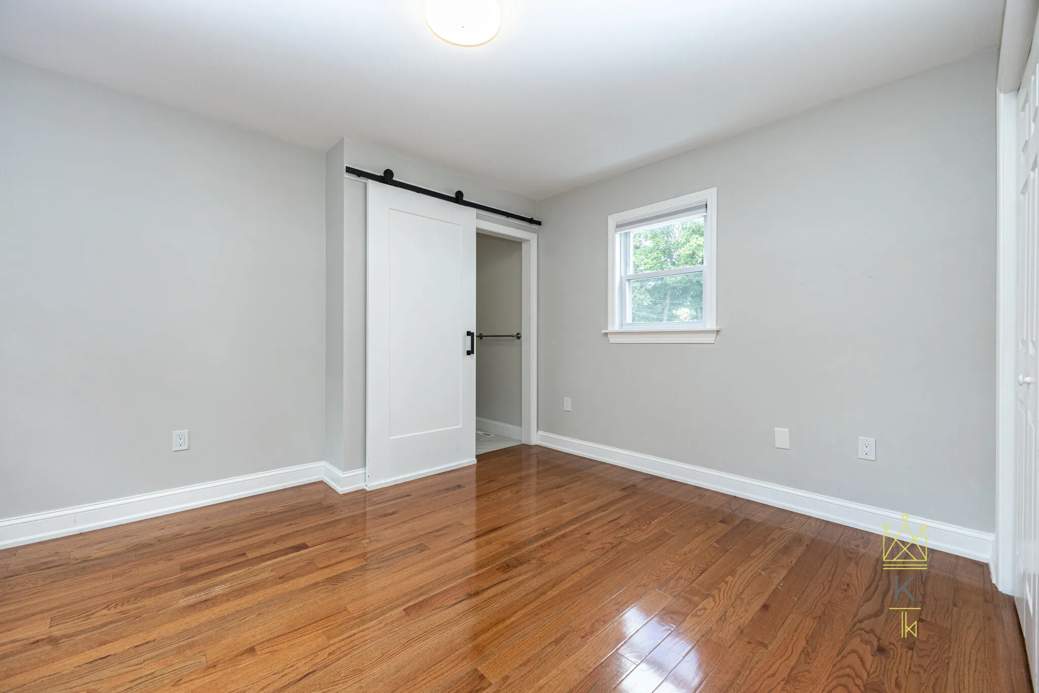 2 bed, 2 bath apartment for rent at 1495 Hyde Park Ave Unit Unit1, Hyde Park — photo 13 of 36