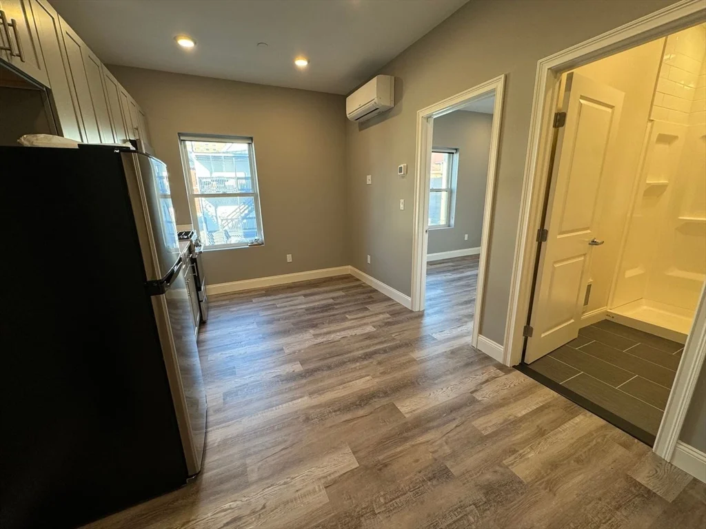 1 bed, 1 bath apartment for rent at 1499 North Shore Rd Unit 405, Revere — photo 2 of 8