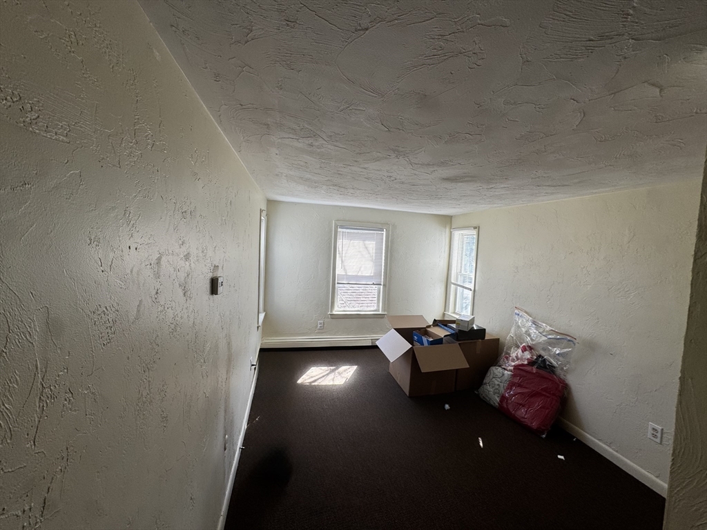 3 bed, 1 bath apartment for rent at 149A Adams St Unit 149A, Waltham — photo 6 of 9