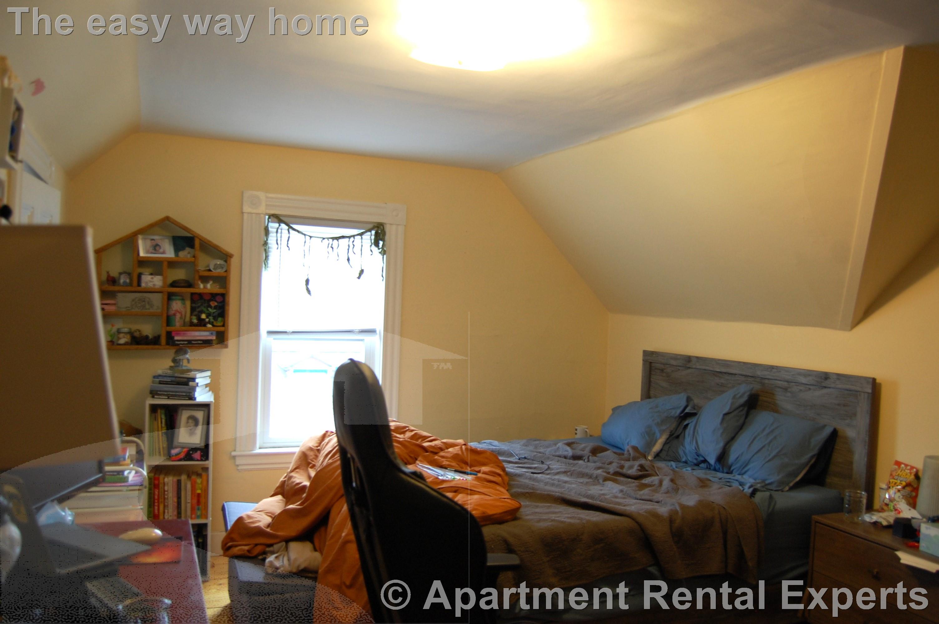 4 bed, 1 bath apartment for rent at 14A Cottage Ave Unit 2, Davis Square — photo 7 of 21