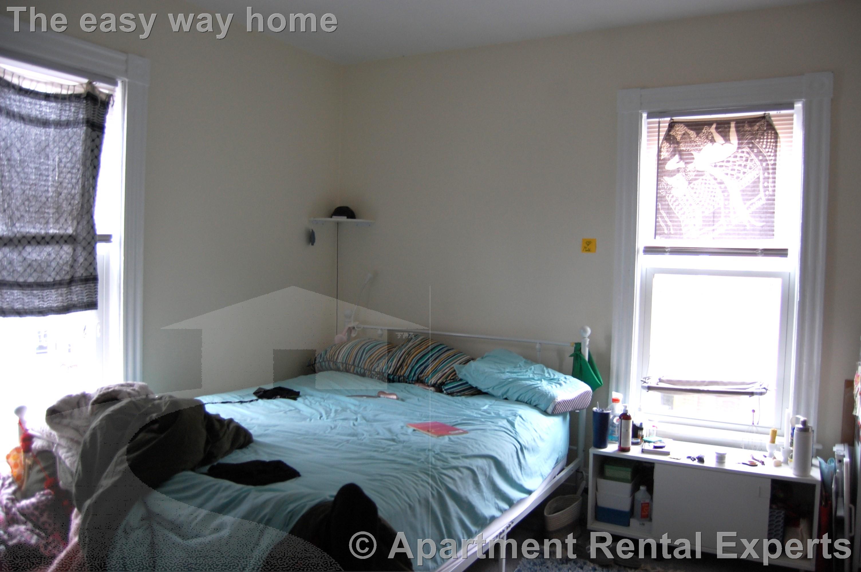 4 bed, 1 bath apartment for rent at 14A Cottage Ave Unit 2, Davis Square — photo 5 of 21