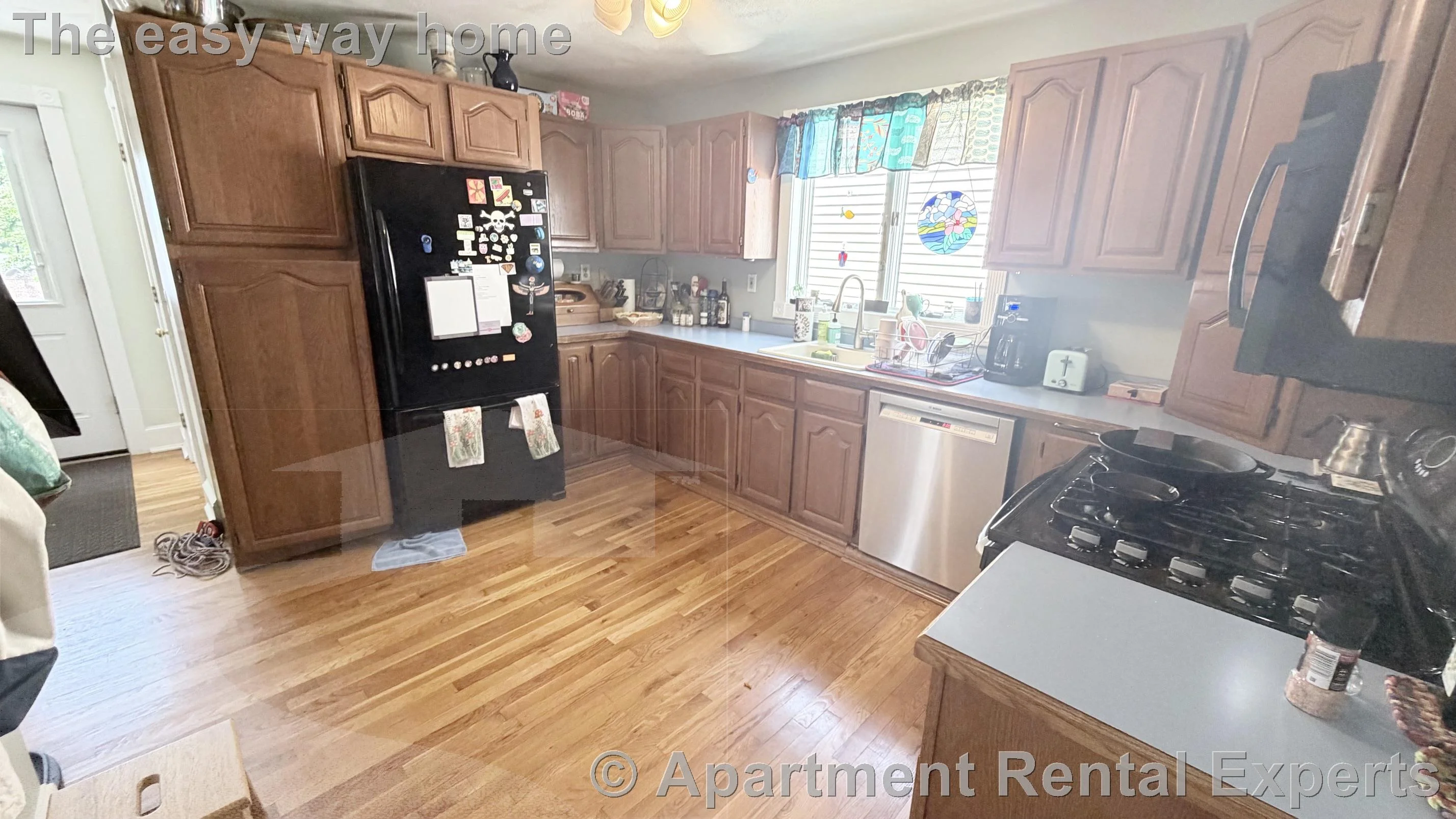 3 bed, 1 bath apartment for rent at 14A Norwood Ave, Magoun Square — photo 1 of 21
