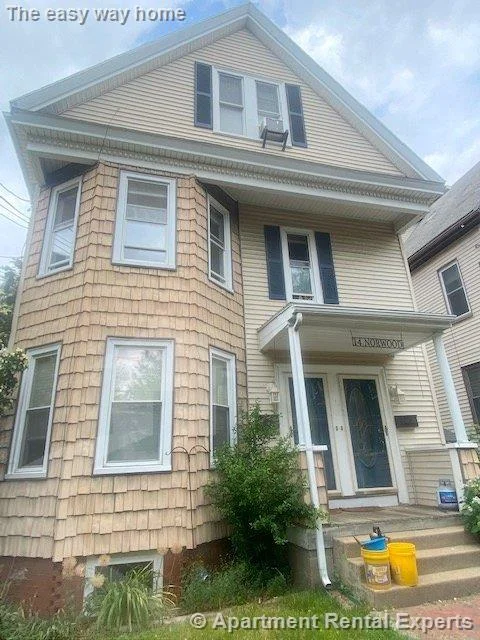 3 bed, 1 bath apartment for rent at 14A Norwood Ave, Magoun Square — photo 21 of 21