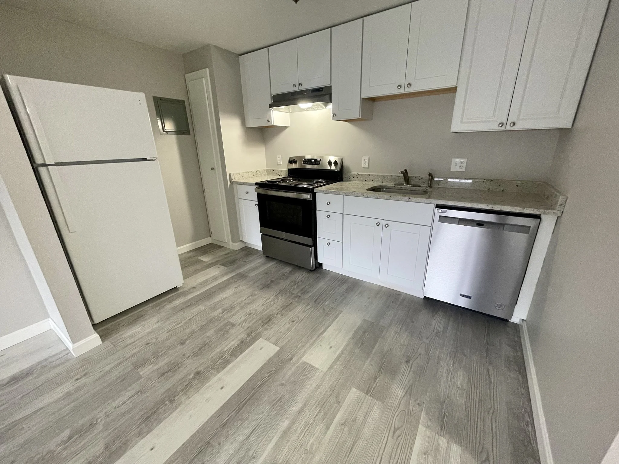 1 bed, 1 bath apartment for rent at 14B Mayberry Dr Unit 8, Westborough — photo 4 of 18