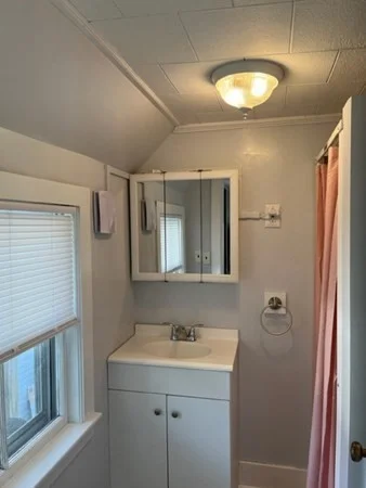 1 bed, 1 bath apartment for rent at 15 1/2 Third St Unit 2, Ayer — photo 5 of 14