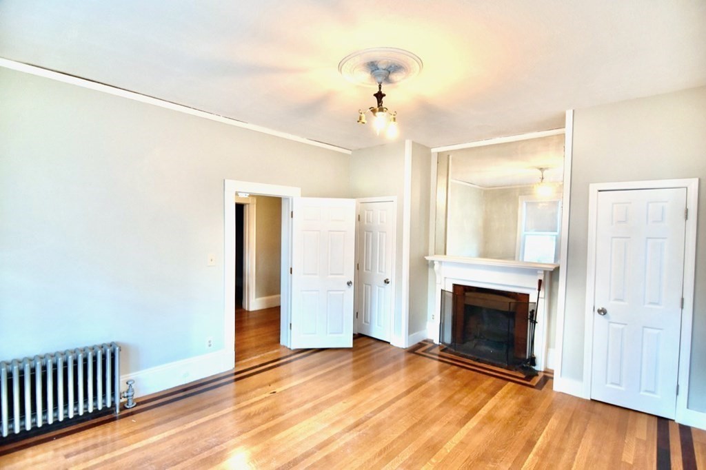 3 bed, 1 bath apartment for rent at 15-1/2 Tremlett St Unit 1, Dorchester — photo 9 of 18
