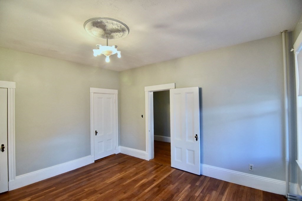 3 bed, 1 bath apartment for rent at 15-1/2 Tremlett St Unit 1, Dorchester — photo 10 of 18