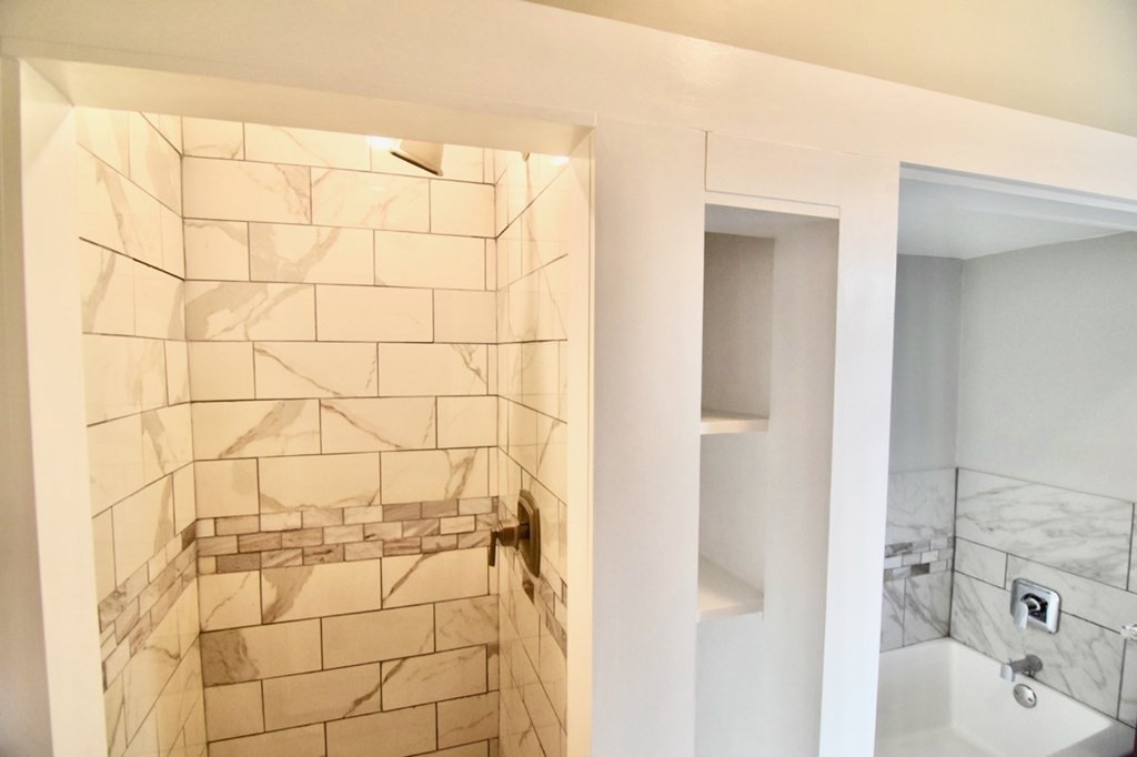 3 bed, 1 bath apartment for rent at 15-1/2 Tremlett St Unit 1, Dorchester — photo 5 of 18