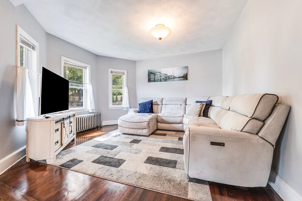 2 bed, 1 bath apartment for rent at 15-17 Blackwell Unit 1, Dorchester