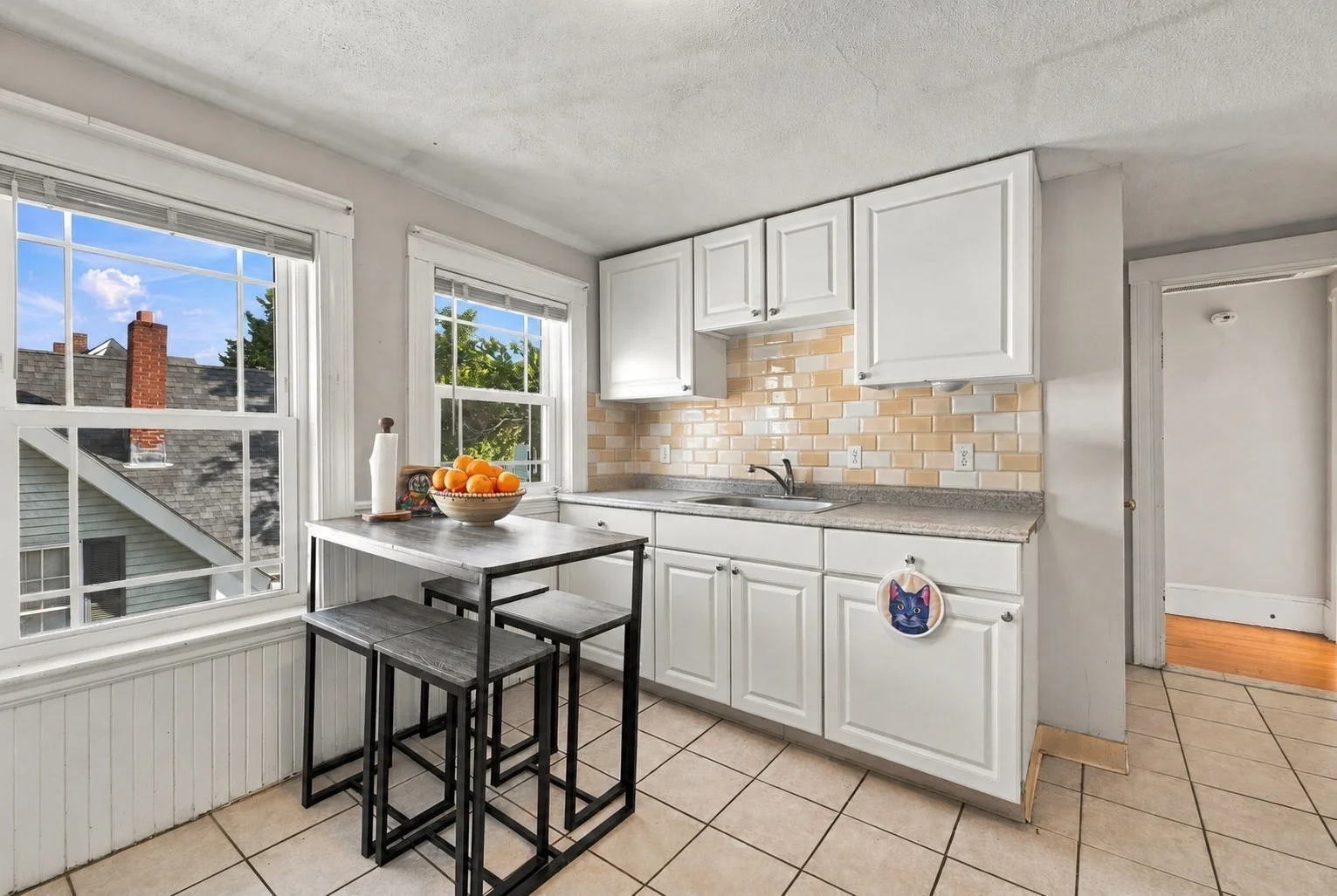 2 bed, 1 bath apartment for rent at 15-17 Eaton Unit 3, Revere — photo 5 of 18