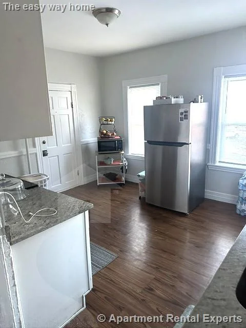 2 bed, 1 bath apartment for rent at 15-17 Gladstone St Unit 2, Wellington — photo 2 of 9