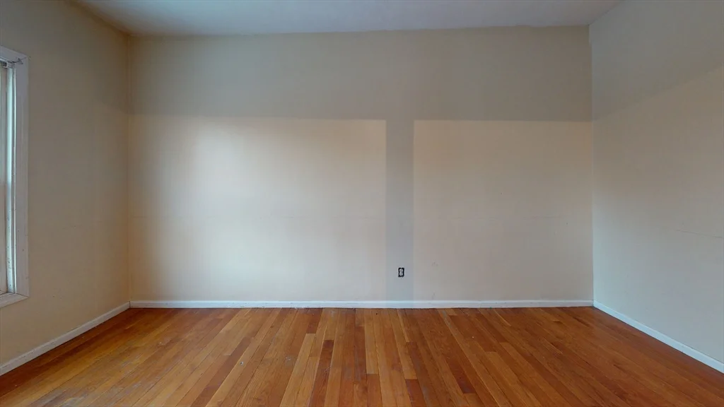 3 bed, 1 bath apartment for rent at 15-17 Langdon Unit 17-2, Roxbury — photo 4 of 8