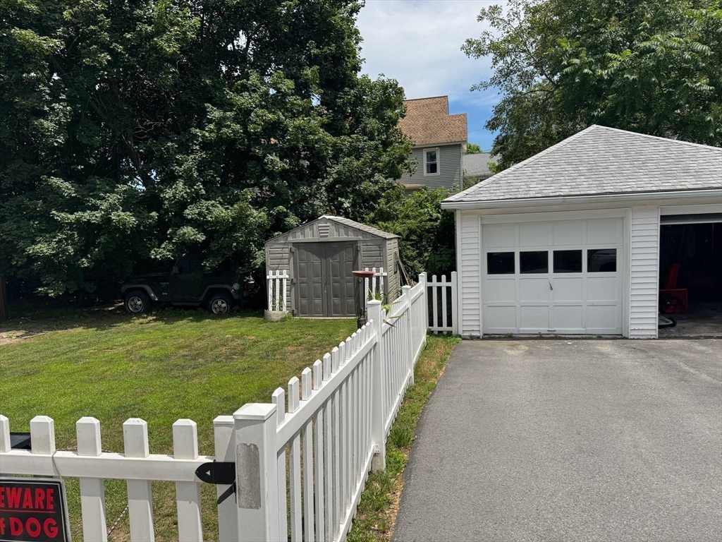 4 bed, 1 bath apartment for rent at 15-17 Orchard St Unit 15, Grafton — photo 12 of 12