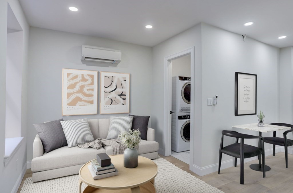 2 bed, 1 bath apartment for rent at 15-19 Bartlett Pl Unit 1, North End — photo 1 of 4