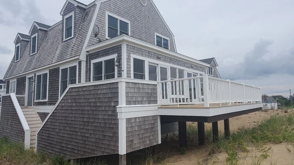 4 bed, 2 bath apartment for rent at 15 49th St Unit WINTER, Plum Island — photo 17 of 25