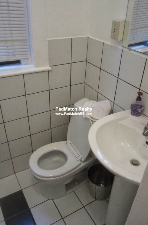 2 bed, 1 bath apartment for rent at 15 Aberdeen St Unit 02, Fenway — photo 17 of 21