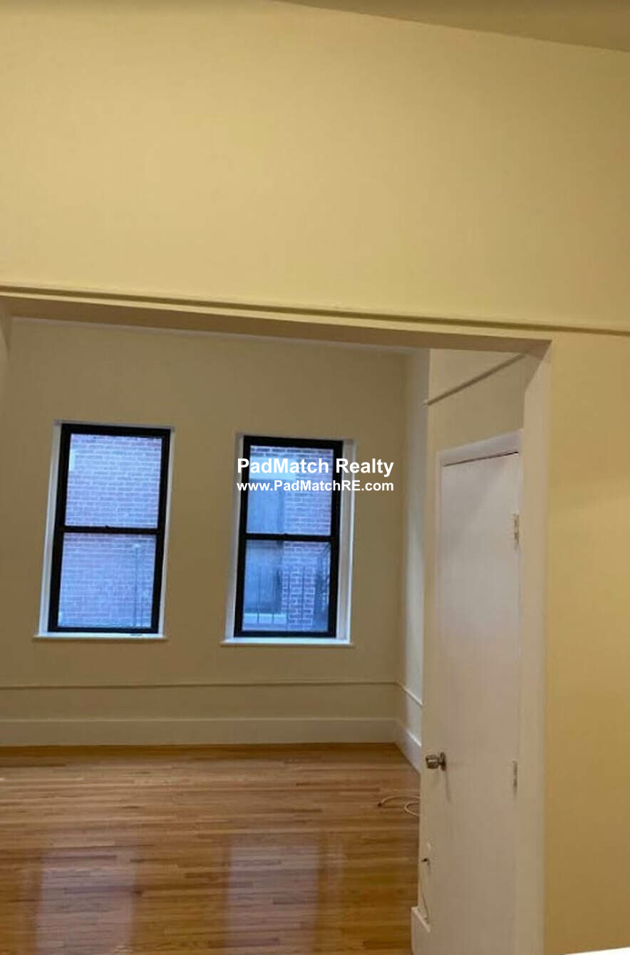 2 bed, 1 bath apartment for rent at 15 Aberdeen St Unit 02, Fenway — photo 2 of 21