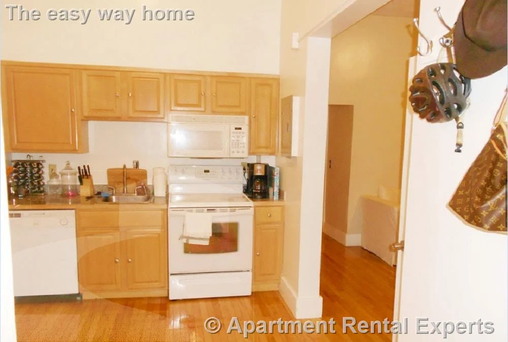 2 bed, 1 bath apartment for rent at 15 Aberdeen St Unit 2, Fenway — photo 8 of 15