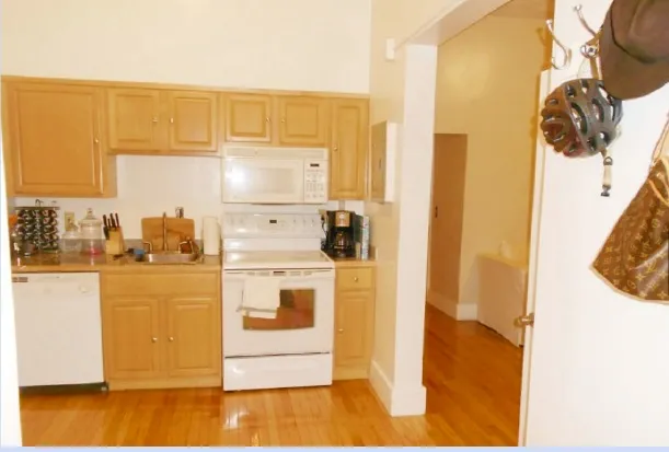 2 bed, 1 bath apartment for rent at 15 Aberdeen St Unit 2, Fenway — photo 1 of 59