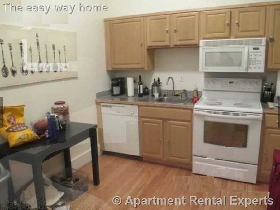 2 bed, 1 bath apartment for rent at 15 Aberdeen St Unit 2, Fenway — photo 6 of 15