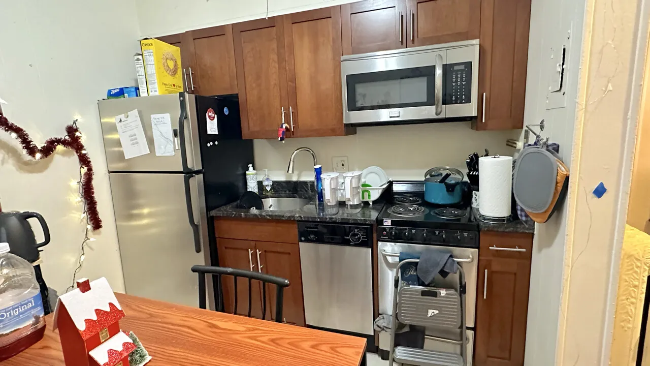 3 bed, 1 bath apartment for rent at 15 Aberdeen St Unit 6, Fenway — photo 1 of 20