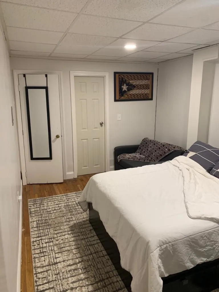 2 bed, 2 bath apartment for rent at 15 Aberdeen St Unit B, Fenway — photo 2 of 7
