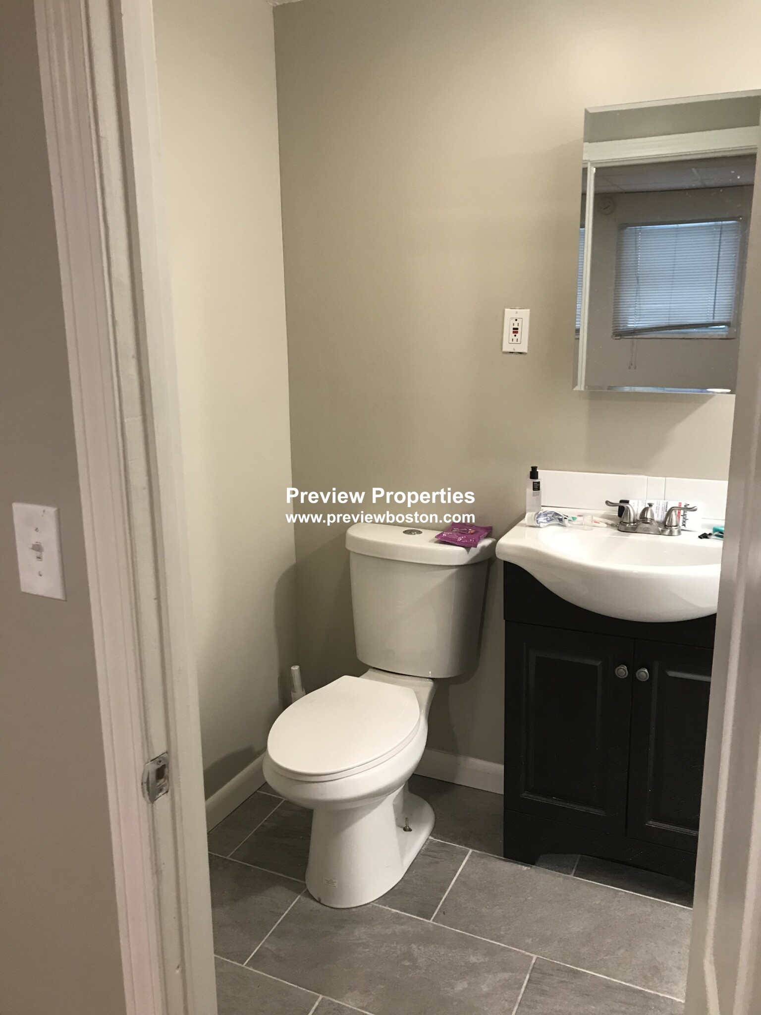 2 bed, 2 bath apartment for rent at 15 Aberdeen St Unit P, Fenway — photo 2 of 10