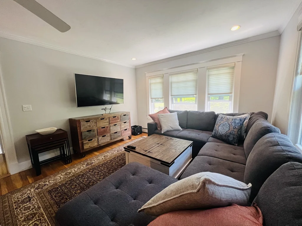 3 bed, 1 bath apartment for rent at 15 Abigail Unit 15, Quincy — photo 7 of 23