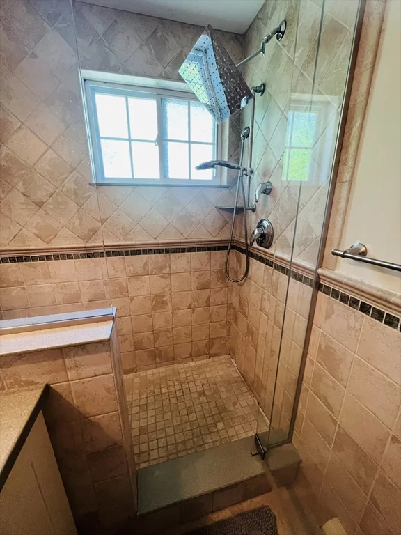 3 bed, 1 bath apartment for rent at 15 Abigail Unit 15, Quincy — photo 3 of 23