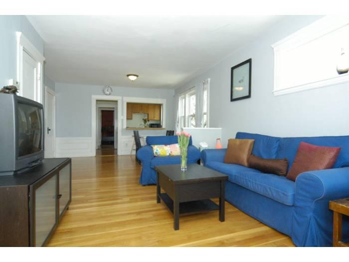 1 bed, 1 bath apartment for rent at 15 Adelaide St Unit 3R, Jamaica Plain — photo 4 of 10