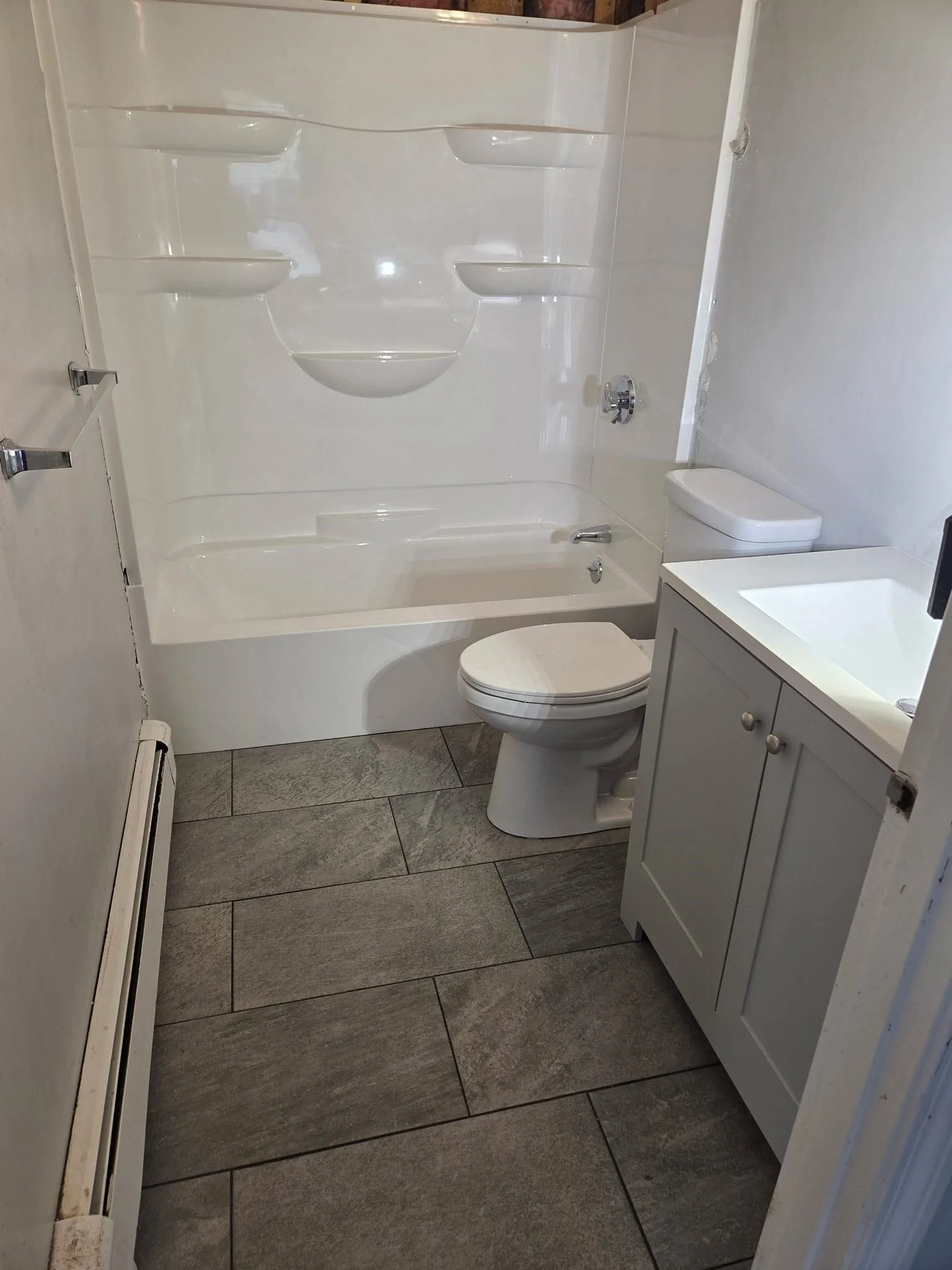 1 bed, 1 bath apartment for rent at 15 Albertina St Unit 1L, Quincy — photo 4 of 5