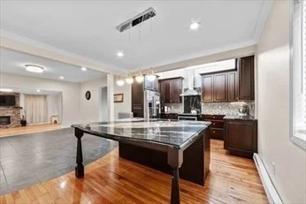 3 bed, 1 bath apartment for rent at 15 Ancona Rd Unit 1, Worcester — photo 4 of 11