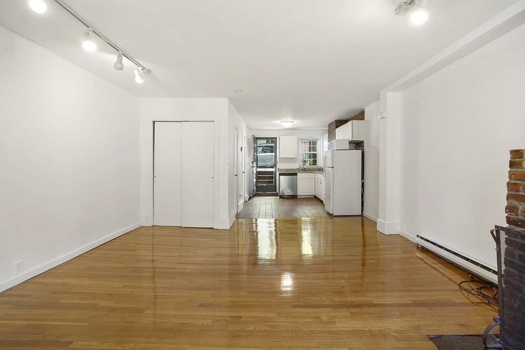 Studio bed, 1 bath apartment for rent at 15 Appleton St Unit A (No Fee), South End — photo 10 of 25