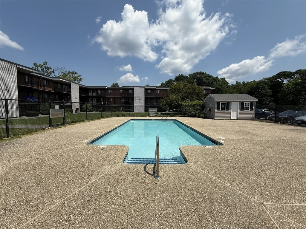 1 bed, 1 bath apartment for rent at 15 Arizona Ter Unit 2, Arlington — photo 12 of 12