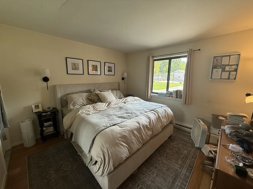 1 bed, 1 bath apartment for rent at 15 Arizona Ter Unit 2, Arlington — photo 3 of 12