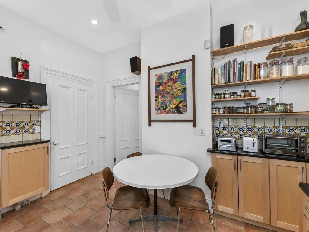 4 bed, 1 bath apartment for rent at 15 Arlington Unit 15, Cambridge — photo 11 of 28