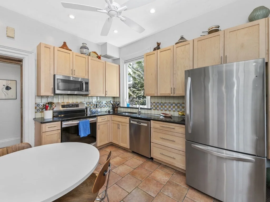 4 bed, 1 bath apartment for rent at 15 Arlington Unit 15, Cambridge — photo 10 of 28