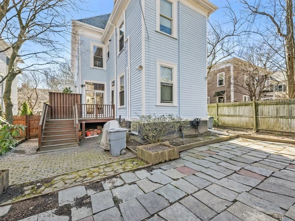 4 bed, 1 bath apartment for rent at 15 Arlington Unit 15, Cambridge — photo 25 of 28