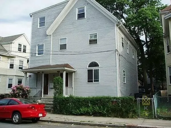 4 bed, 2 bath apartment for rent at 15 Ashford St Unit 01, Allston — photo 9 of 9