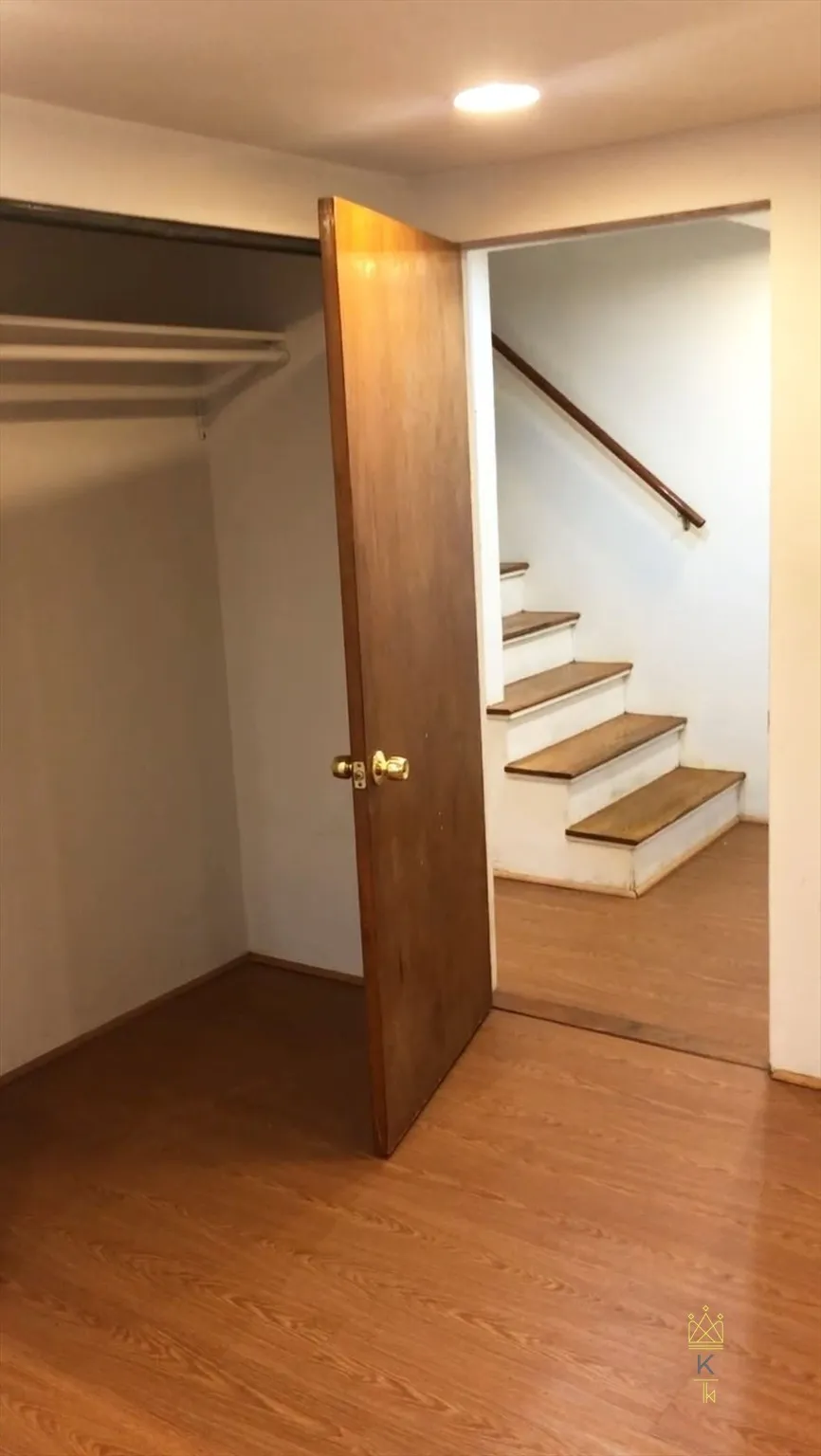 4 bed, 2 bath apartment for rent at 15 Ashford St Unit 01, Allston — photo 7 of 9