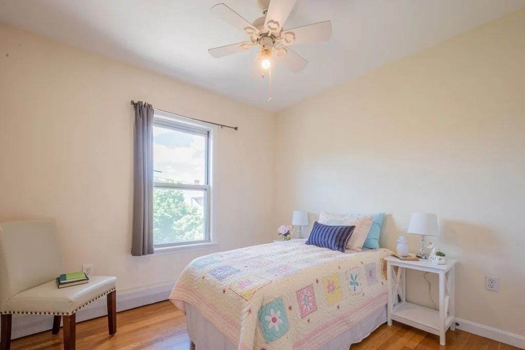 3 bed, 1 bath apartment for rent at 15 Aspinwall Ave Unit 3, Brookline — photo 16 of 25