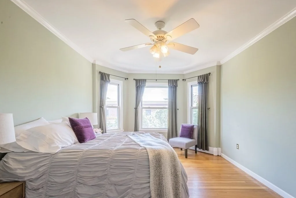 3 bed, 1 bath apartment for rent at 15 Aspinwall Ave Unit 3, Brookline — photo 12 of 25
