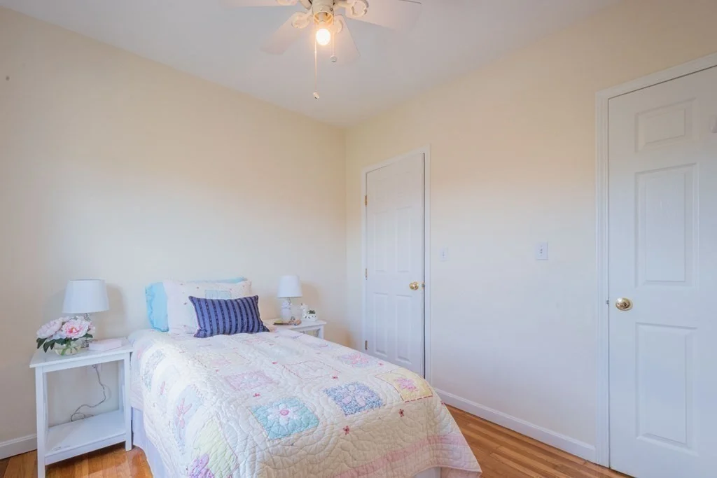 3 bed, 1 bath apartment for rent at 15 Aspinwall Ave Unit 3, Brookline — photo 18 of 25