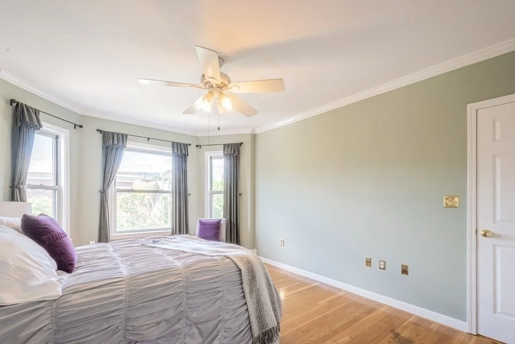 3 bed, 1 bath apartment for rent at 15 Aspinwall Ave Unit 3, Brookline — photo 13 of 25