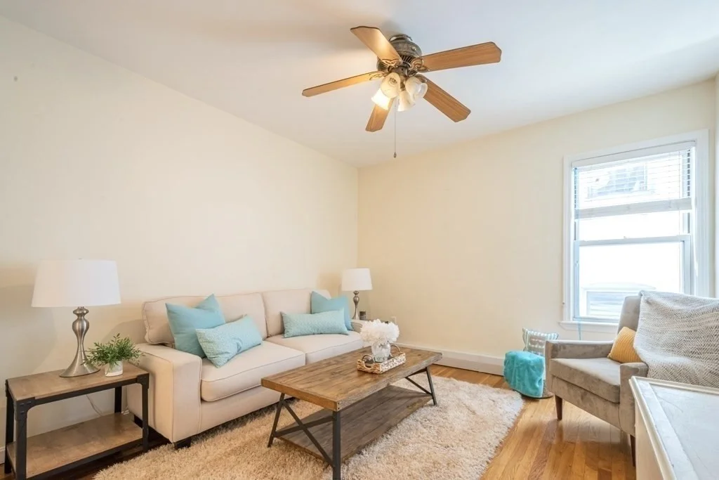 3 bed, 1 bath apartment for rent at 15 Aspinwall Ave Unit 3, Brookline — photo 3 of 25