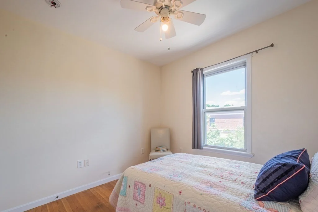 3 bed, 1 bath apartment for rent at 15 Aspinwall Ave Unit 3, Brookline — photo 17 of 25