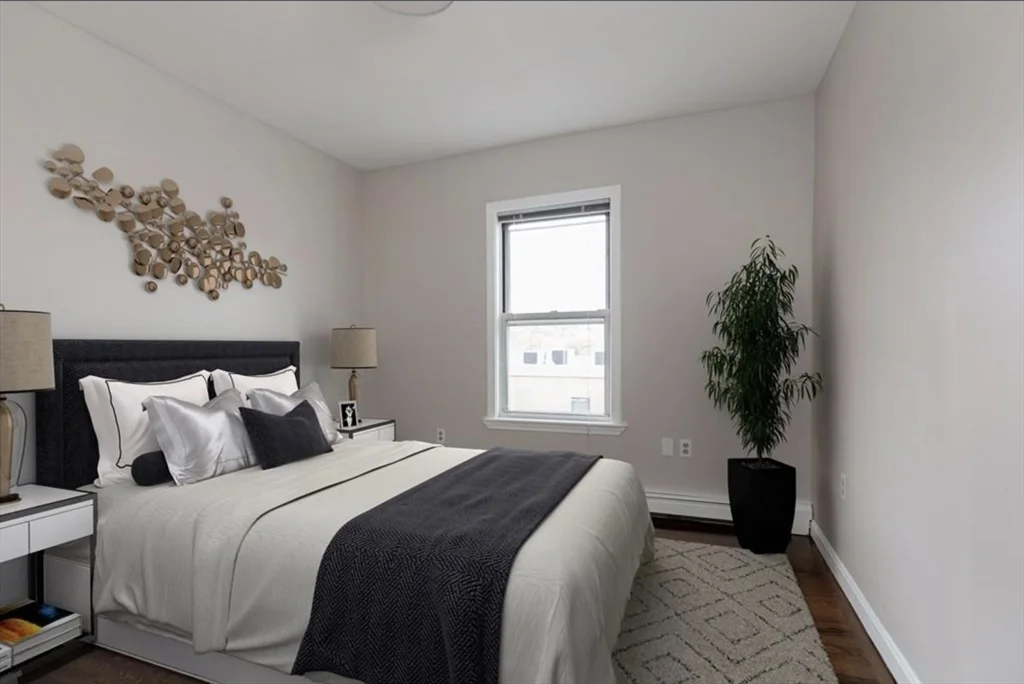 3 bed, 1 bath apartment for rent at 15 Aspinwall Ave Unit 4, Coolidge Corner — photo 7 of 8